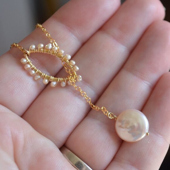 Pink Coin Pearl Lariat Necklace - Hand Made in Canada - Picture 5 of 10